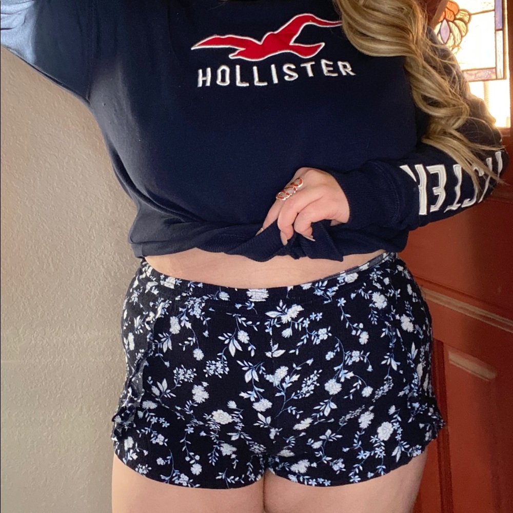 Cotton on flowy shorts